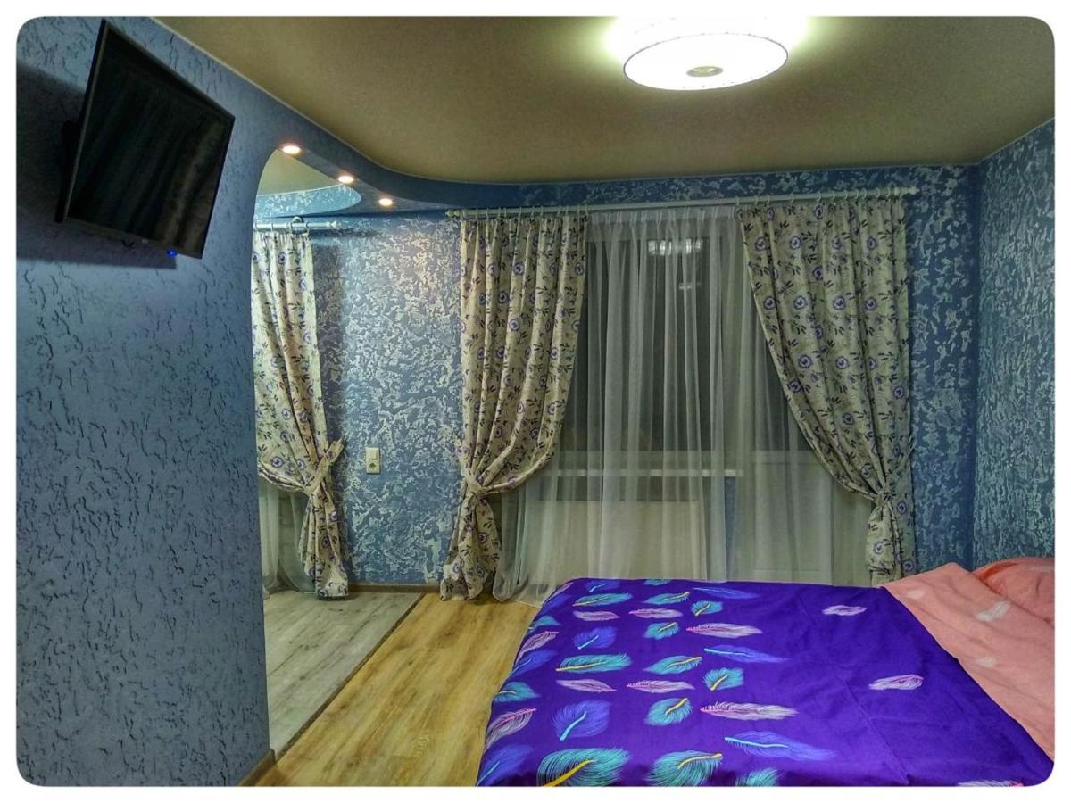 2Х Кімнатна Квартира На Вулиці Лесі Українки Uzyn Extérieur photo